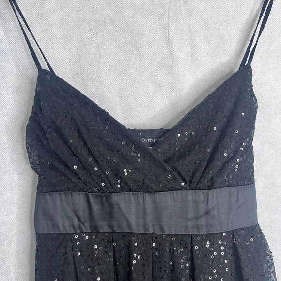 B. Darlin Black Sequin Spaghetti Strap Triangle Bodice Formal Dress Size 8 - Picture 3 of 8